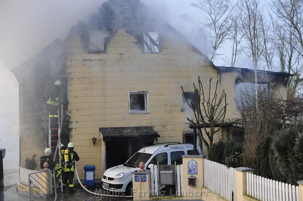 Haus komplett ausgebrannt Leverkusen P39.JPG